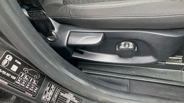 Ford Puma 1.0 EcoBoost Hybrid mHEV Titanium 5dr Petrol Hatchback